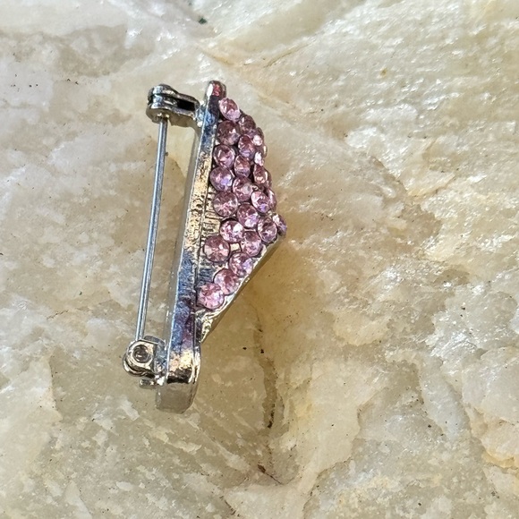 An Adorable Pink Rhinestones Sandal Brooch - Picture 10 of 12